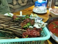 -何氏串串香火锅(翠亨店)