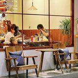 米血蘸上酱料 微微辣 入口不粘牙 好吃