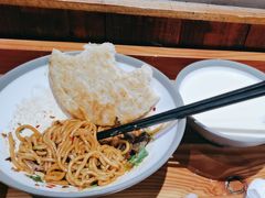 -弄堂咪道-饭香·面香·馄饨香(兴梅店)