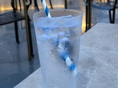 金汤力-三亚湾皇冠假日度假酒店·临风大堂酒廊