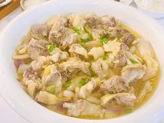 红葱头蒸泉水鸡-围龙屋客家食府(福田店)