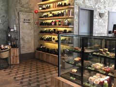 面包甜点陈列柜-星巴克臻选(湖滨道店)