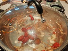 -尚尚仙·酸汤猪手·猪肚鸡火锅(华联万柳购物中心店)