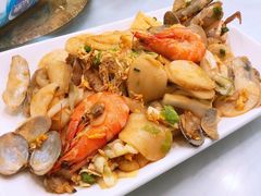 海鲜炒年糕-金海湾海鲜排档(朱家尖店)