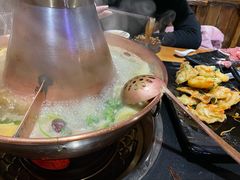 -果松木炭酸菜铜火锅·外婆参鸡汤