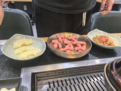 -臻牛烤肉