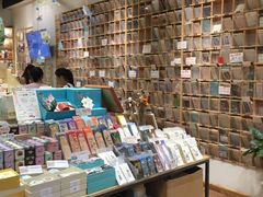 -猫的天空之城概念书店(杭州南宋御街店)