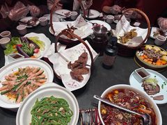 -鸽子侯·家宴·平价海鲜(市图书馆店)