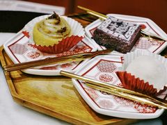 蛋黄香芋福团-裕莲楼(环球港店)
