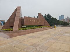 -上海市龙华烈士陵园