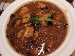 小鸡炖蘑菇-上关雪東北菜(中房金谊店)