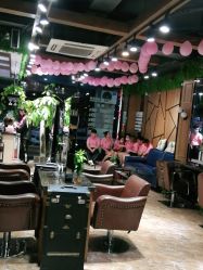 点击看大图 -震轩美容美发