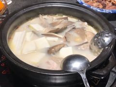 -大匠工房古船木艺术餐厅·猪肚鸡专门店(长白仙岛店)