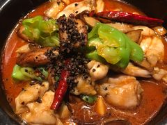 -云海肴·汽锅鸡·云南菜(天山百盛优客店)