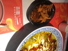 -桂二老坛酸菜鱼(三街两巷店)