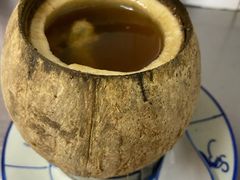 椰子炖乌骨鸡-達揚原味燉品(文明路店)
