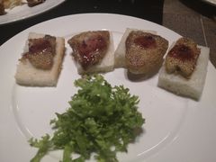 -大中华希尔顿酒店-念自助餐·嗨啤·小龙虾