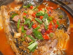 -鸣记脆皮烤鱼·海鲜烤鱼(三八广场店)