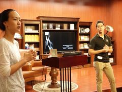 -lululemon(上海浦东IFC店)