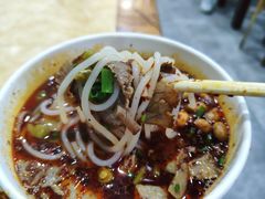-覃肥叔桂林米粉(粮道街店)
