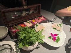 -左庭右院鲜牛肉火锅黑金店(陆家嘴中心店)