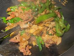 -费大厨辣椒炒肉(高铁吾悦广场店)