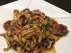 双菇炒牛肉-皇饭儿·王润兴酒楼(河坊街店)