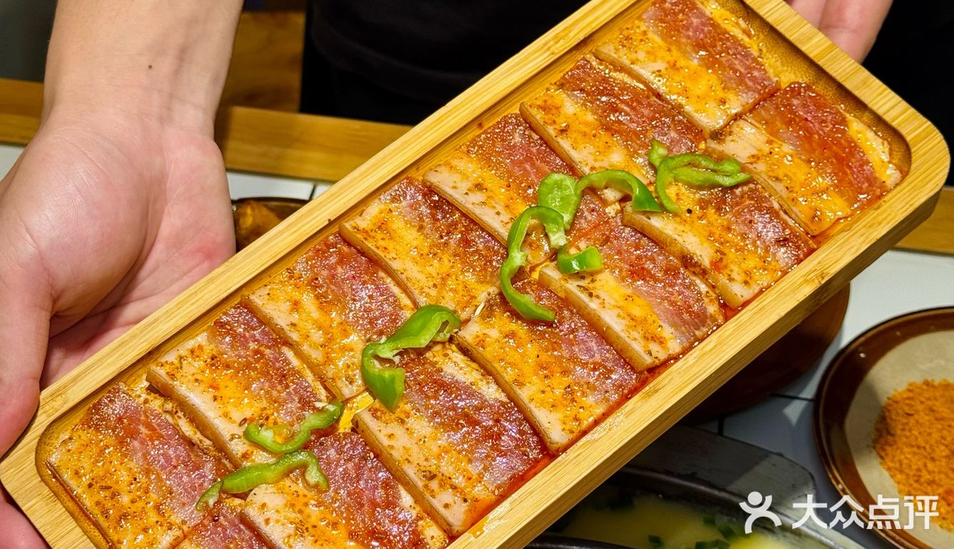 五一节别只知道火锅！大龙山王二孃烤肉香疯了
