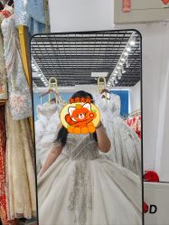 -NaNa婚纱礼服馆