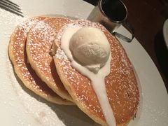 -Pancakes on the rocks(Darling Harbour)