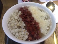 酒酿红豆薏米羹-炖物24章·顺时轻养茶(杭州大厦店)