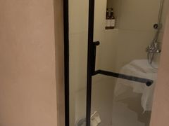 -灸春堂·艾灸·痛症·整脊连锁(之江银泰店)