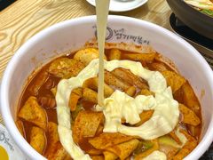 -火鸡爪东大门猎奇炒年糕