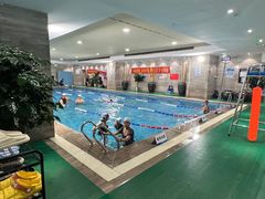 -小蓝鲸游泳培训基地(石景山店)