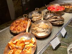 香煎三文鱼块鸡扒等各类煎物-佛山保利洲际酒店·月色西餐厅