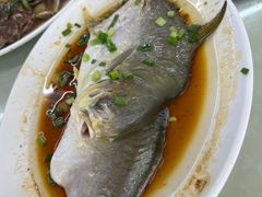 -红月湾海鲜饭店•沙滩海景(双月湾店)