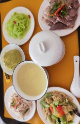 -月之旅·尊 高端月子会所(科馨别墅一店)
