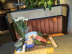 -铭牛烧肉·和牛海鲜自助(高新月牙湖店)