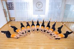 -亚太瑜伽普拉提学院