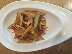 -海派美食·家宴海鲜青岛菜·石锅鲽鱼头(东方城店)