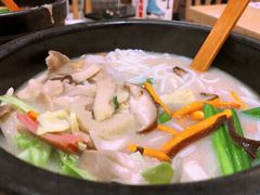 三鲜菇过桥米线-云味馆过桥米线(皇庭广场店)
