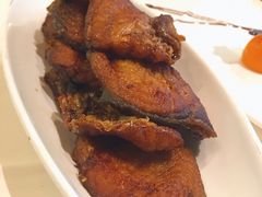 上海熏鱼-老正兴菜馆(福州路店)