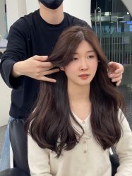 -AYO SALON