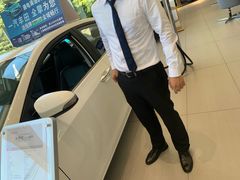 -上海和裕一汽丰田特约店-停车场