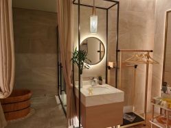 -苑苑vbeauty科技美容SPA