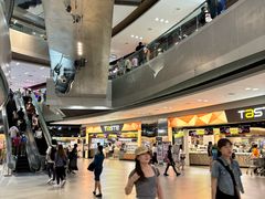 -东荟城名店仓