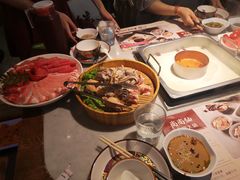 -尚尚仙·酸汤猪手·猪肚鸡火锅(华联万柳购物中心店)