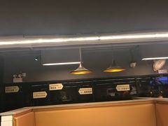 -新大咀港式茶餐厅(宝山万达店)
