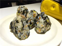 金枪鱼饭团-火炉火自助餐(枫蓝国际店)