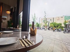 -必胜客(尹山湖歌林公园店)